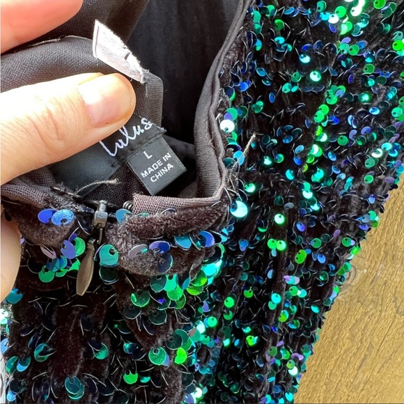 Green Iridescent Sequin Velvet Backless Maxi Dress 🌿 - Picture 10 of 12